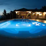 Villa, Vikendica - Sunny Hill - Jacuzzi, Sauna Villa