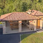 Villa, Vikendica - Sunny Hill - Jacuzzi, Sauna Banja Luka