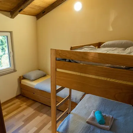 Villa, Vikendica - Sunny Hill - Jacuzzi, Sauna * Banja Luka