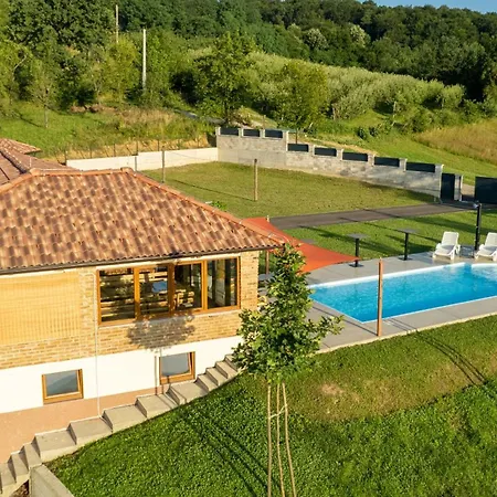 Villa Villa, Vikendica - Sunny Hill - Jacuzzi, Sauna *