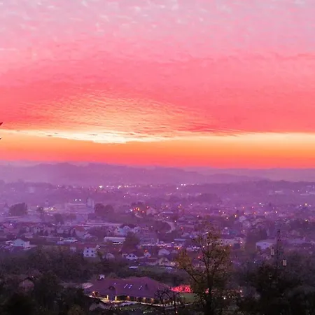 Villa, Vikendica - Sunny Hill - Jacuzzi, Sauna Villa *