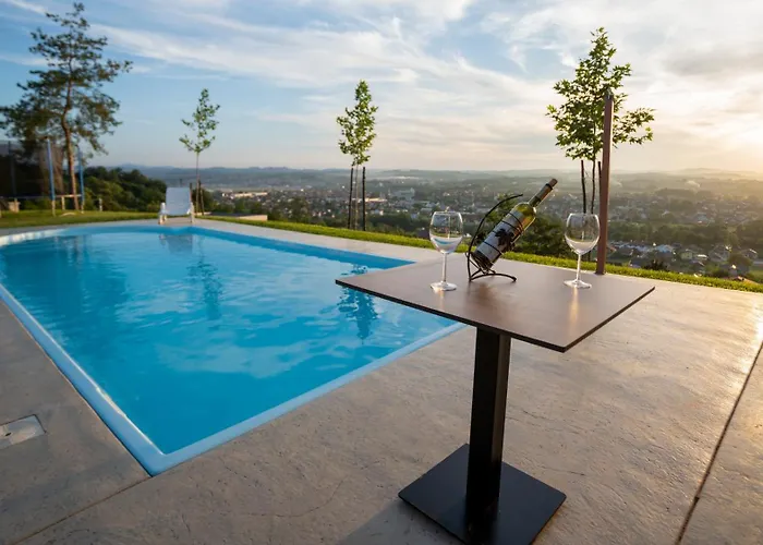 Villa, Vikendica - Sunny Hill - Jacuzzi, Sauna Villa *